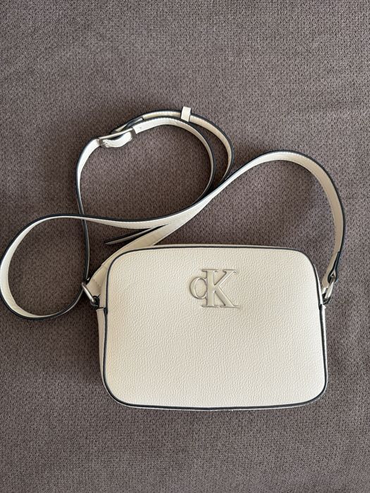 Оригинална дамска чанта Calvin Klein