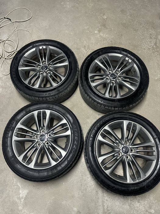 Камри 55 түскен 4шт покришкасымен летний