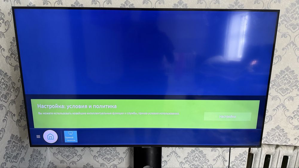 Продаю телевизор Samsung UE50TU7100U, диагональ 50 дюймов, 4K UHD.