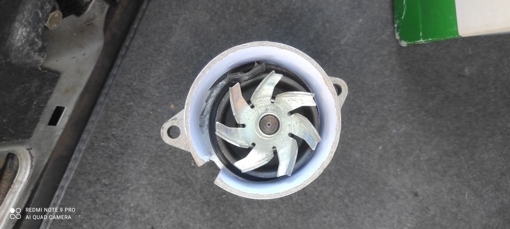 Водна помпа за vw Polo, Ina(чисто нова)