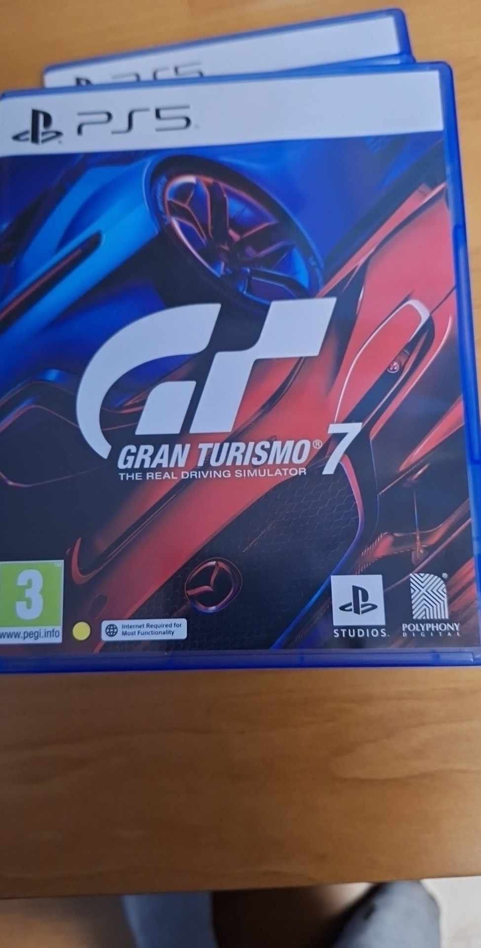 Продавам игра Gran Turismo