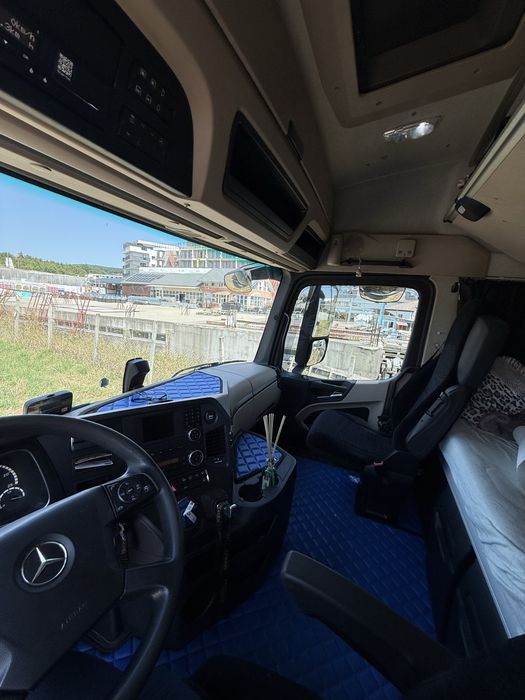 Actros MP4   1843