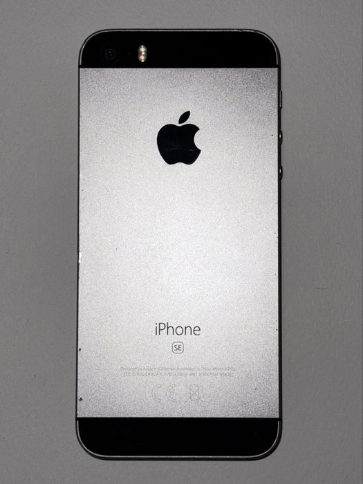 iPhone SE 1st gen (2016), 32GB, 100% батерия