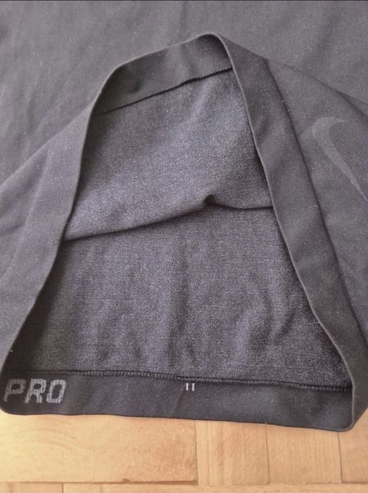 Tricou de compresie Nike Pro Hypercool pentru femei, mărimea M