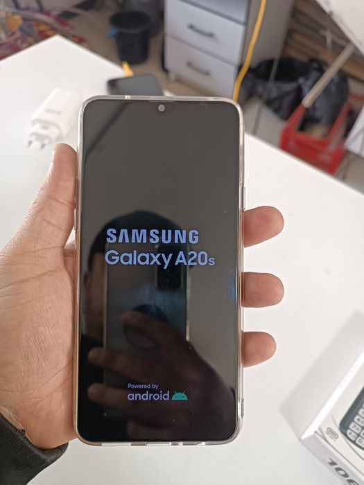 Samsung A20s sotiladi