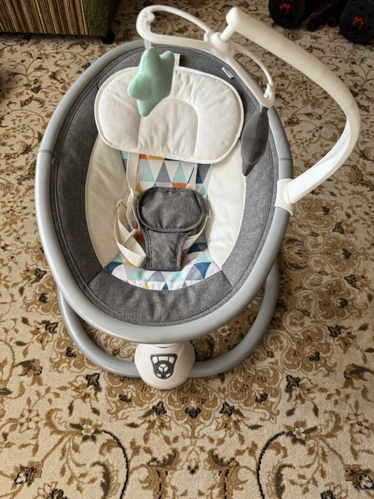 Шезлонг для новорожденных