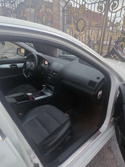 Mercedez benz c220 2008