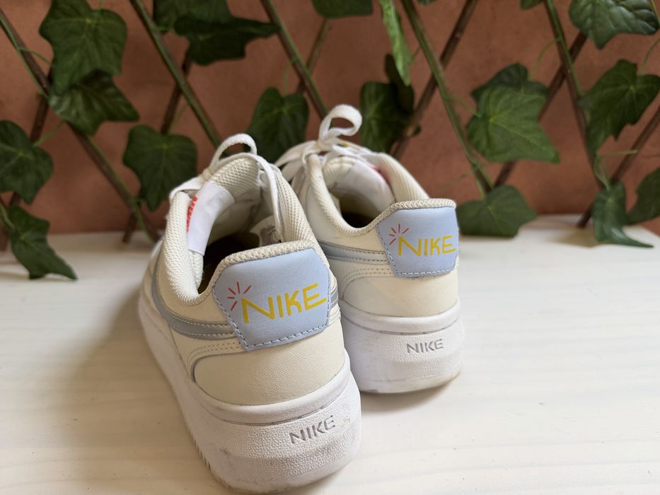 Дамски маратонки Nike