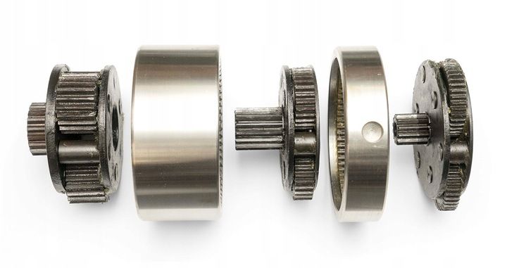 Troliu Dragon Winch 13000 HD ST, cablu sintetic (trage 5894 kg )