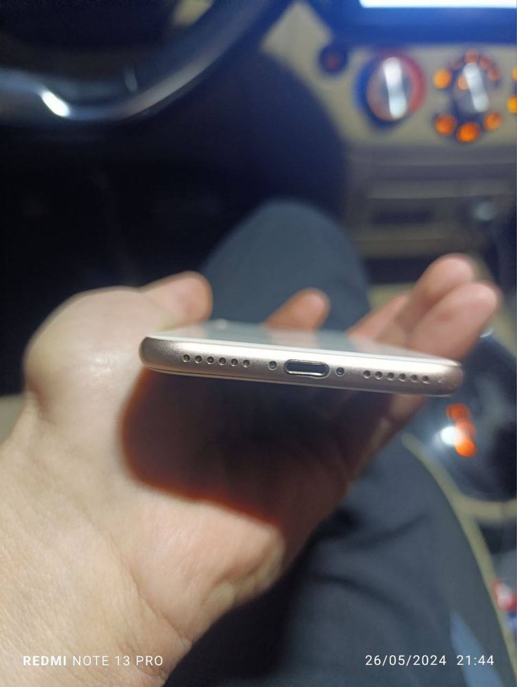 iPhone 8 gold ideal