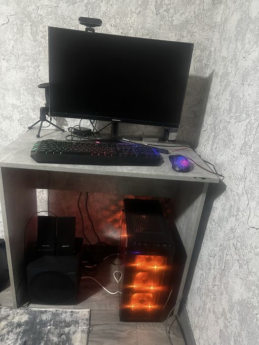 Продам игровой компьютер ПК с комплектом