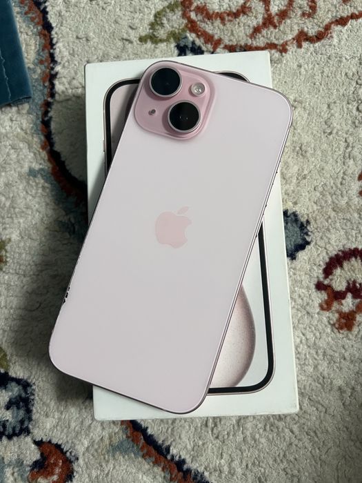 Продам iPhone 15 128gb