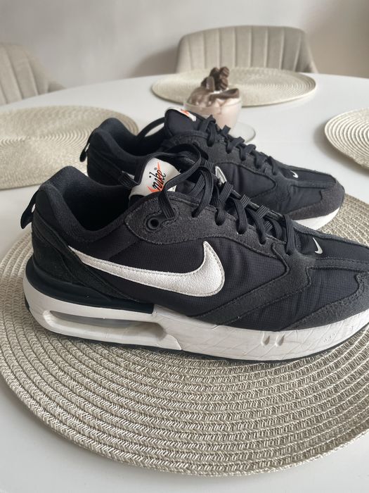 Маратонки Nike 38 номер