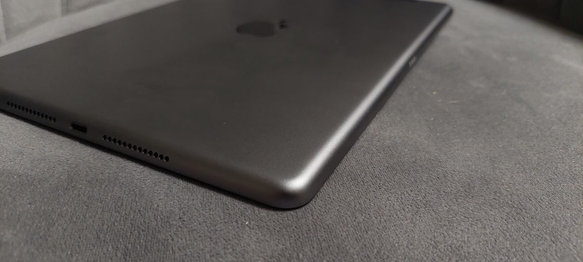 IPAD 7 - 10.2" 128GB като нов