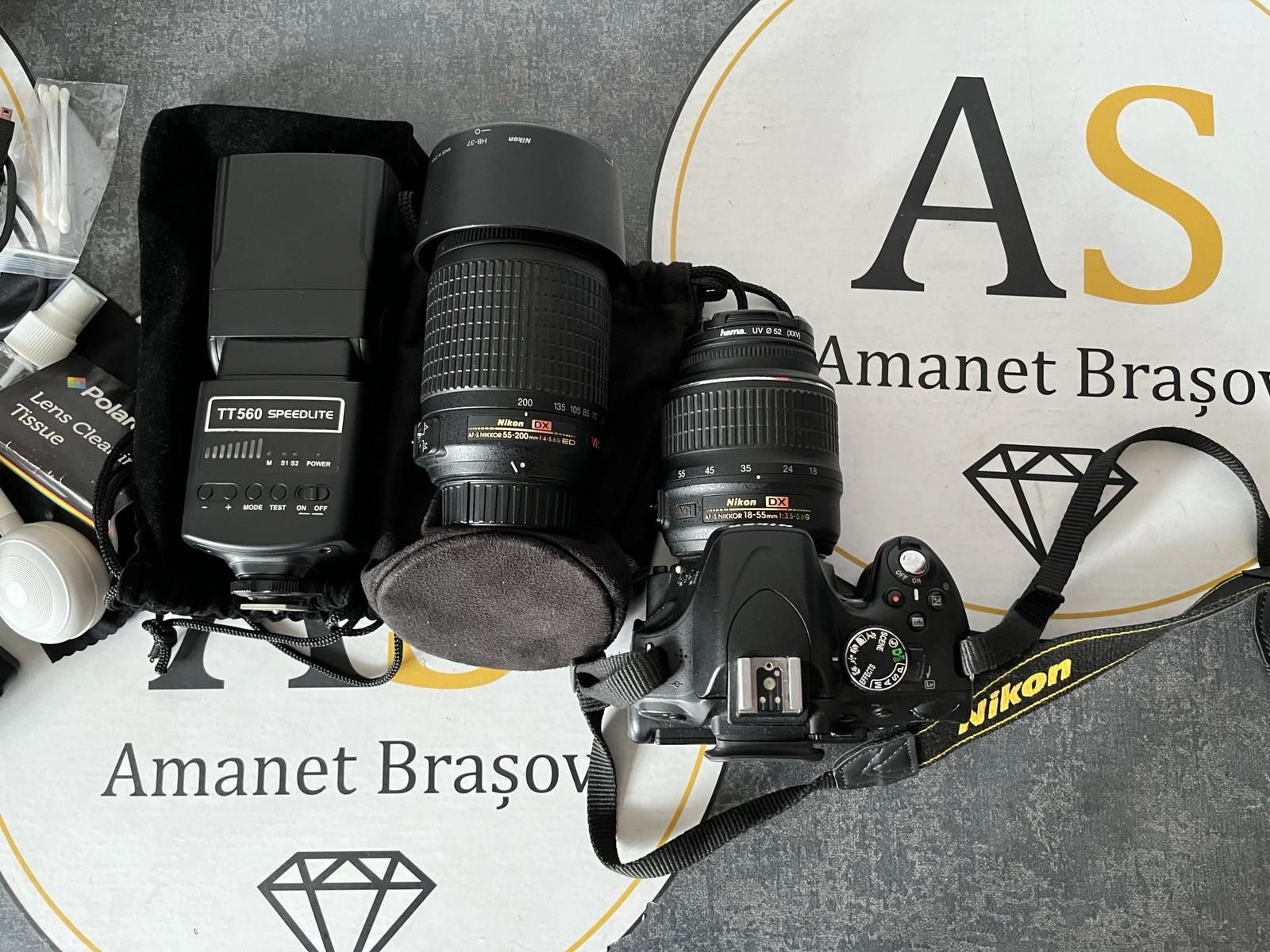 Aparat foto Nikon DSLR D5100 + Accesorii