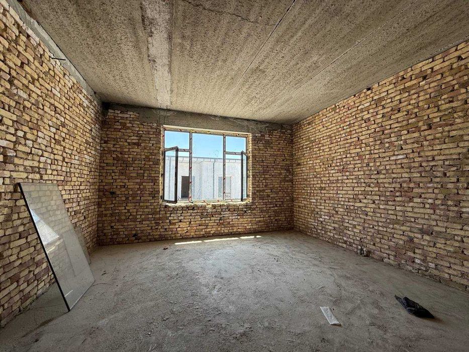 Tayyor 5 sotiqli kottedj sotiladi