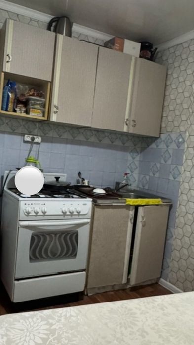 Отдам бесплатно только 11.10 кухонный гарнитур самовызов