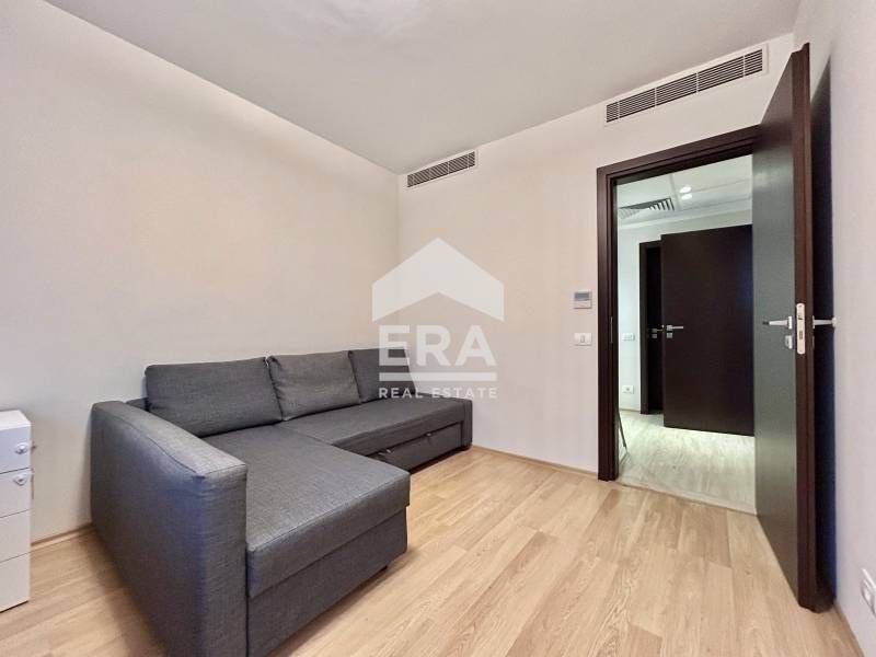 Дава се под наем Четиристаен апартамент в София, Лозенец - 158 кв.м за 2000 € - Снимка #10