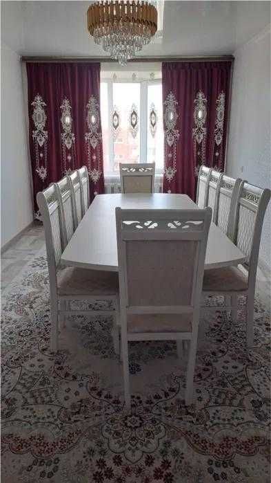 Продам хорошую 3 комнатную в спальном районе города Солнечная и теплая