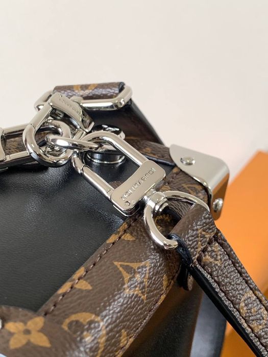 Geanta Louis Vuitton Side Trunk