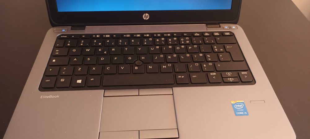 Laptop hp in stare perfecta baterie noua