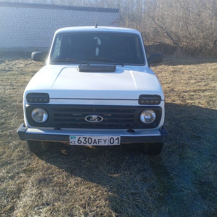 Срочно продам автомобиль Ваз 2121 в хорошем состояний!