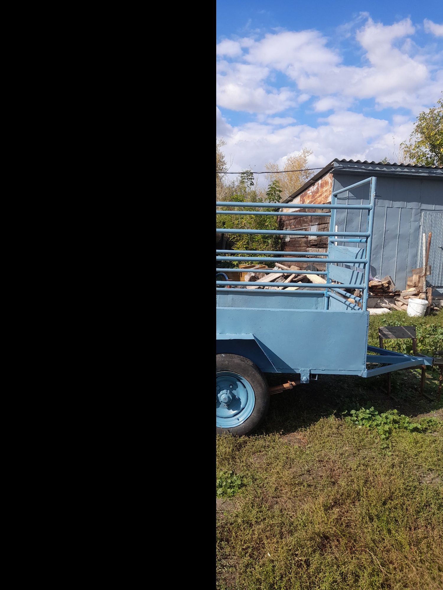 Продам прицеп коневозку