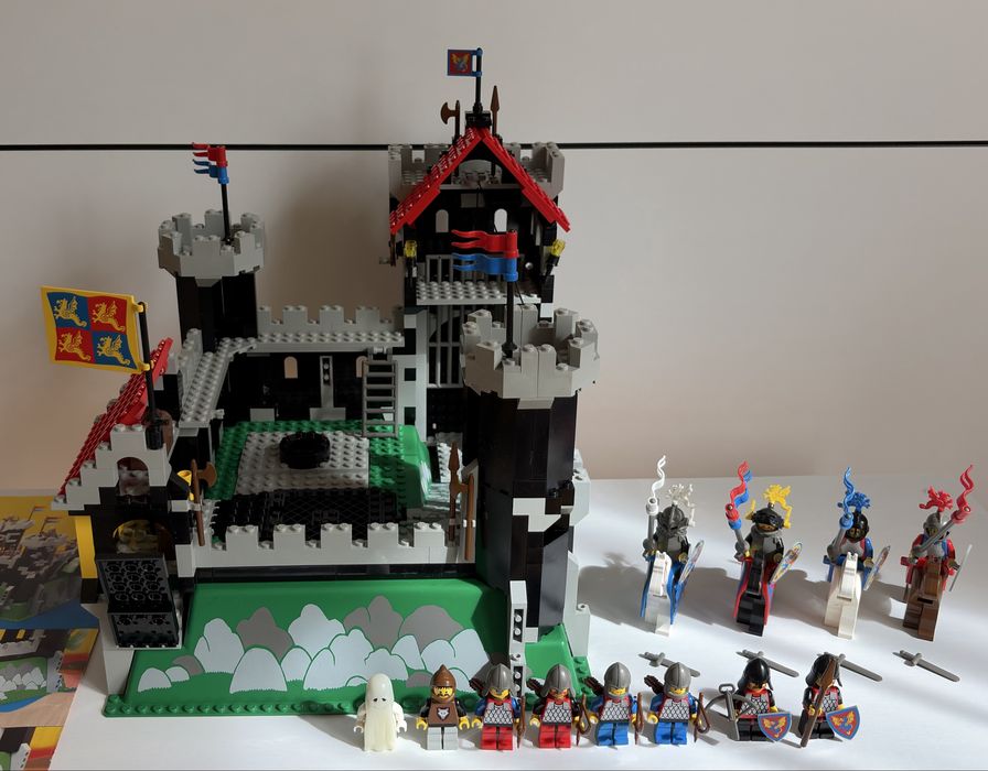 LEGO® 6086 Black Knight's Castle