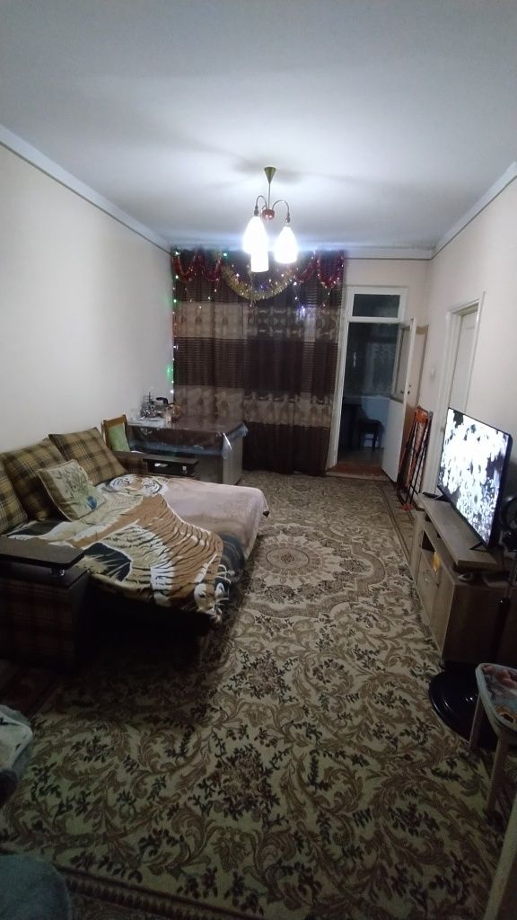 Продаю двухкомнатную квартиру.