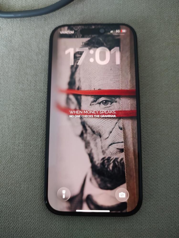 Iphone 16 Pro 100 % battery health