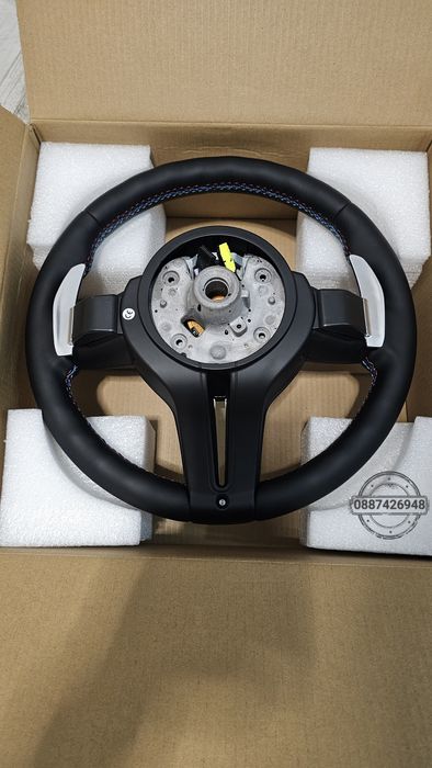 Нов кожен Спортен Волан за Бмв + подарък юбилейна емблема 45мм за BMW