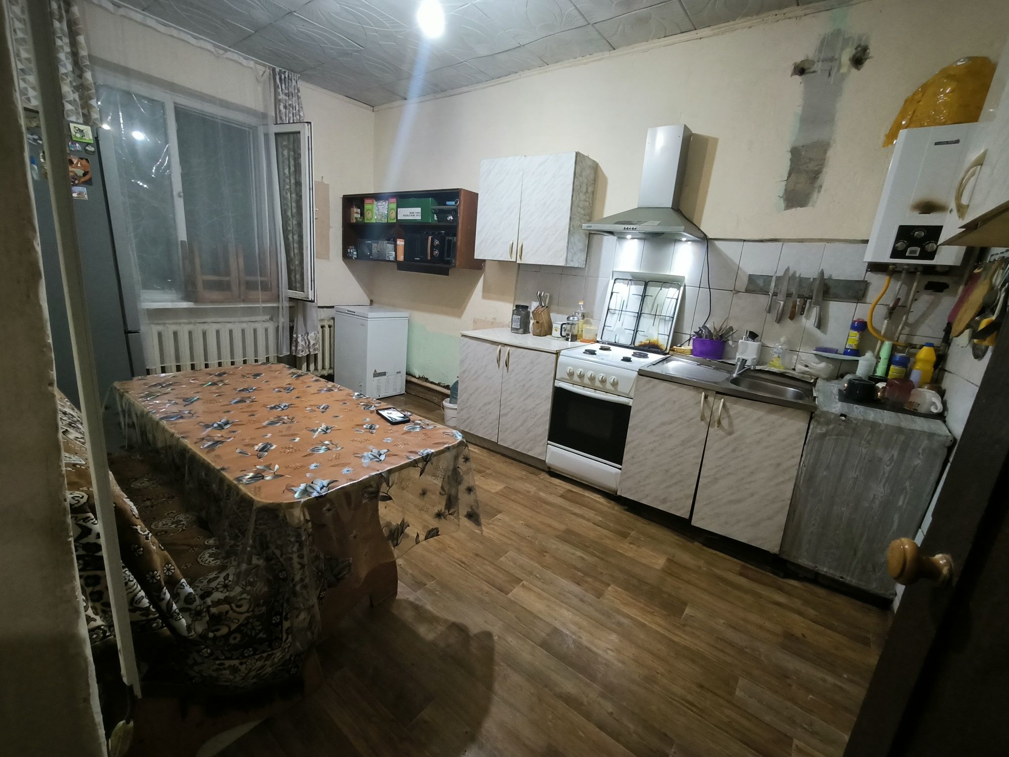 Продаю дом в районе ТРЦ Максима
