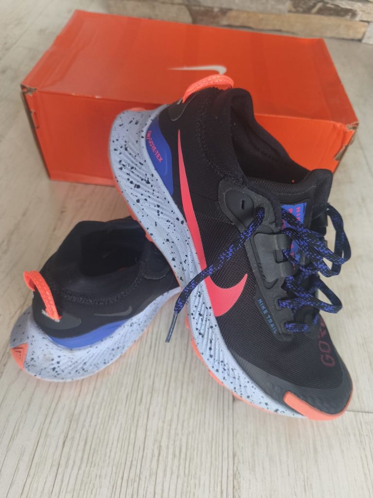 Дамски маратонки Nike Pegasus Trail 3 GORE-TEX