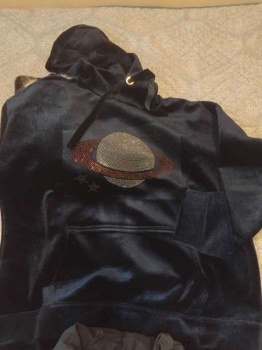 Блузи и пуловери с дълъг ръкав на ниска цена