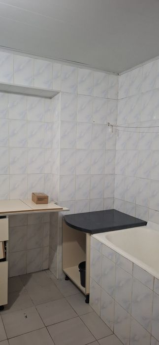 Продаю квартиру Яшнабадский р-он Авиасозлар-3 кирпич 3-ком 4-этаж 4-эт