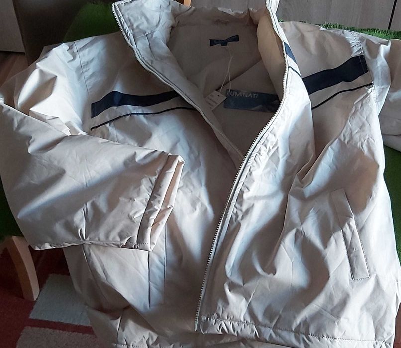 -Scurtă de vânt "LUMINATI"