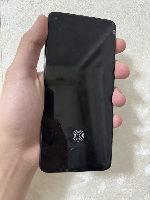 Oneplus 8T 8/128 работает идеально