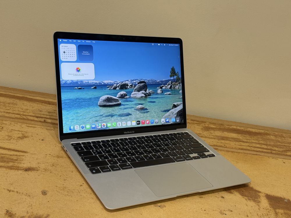 MacBook Air m1 256g