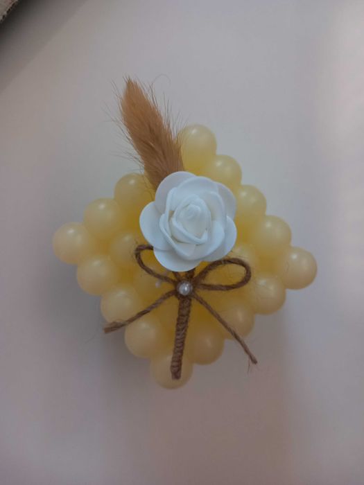 Сватбени бутониери