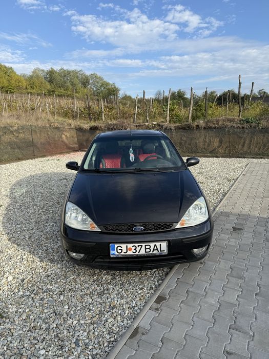 Vând Ford Focus 1.8