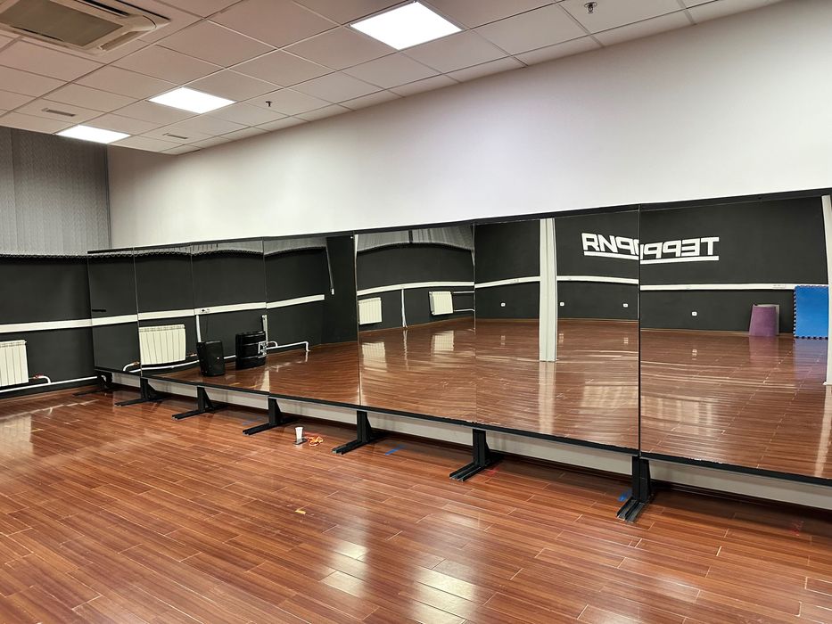 Зеркала на стойках