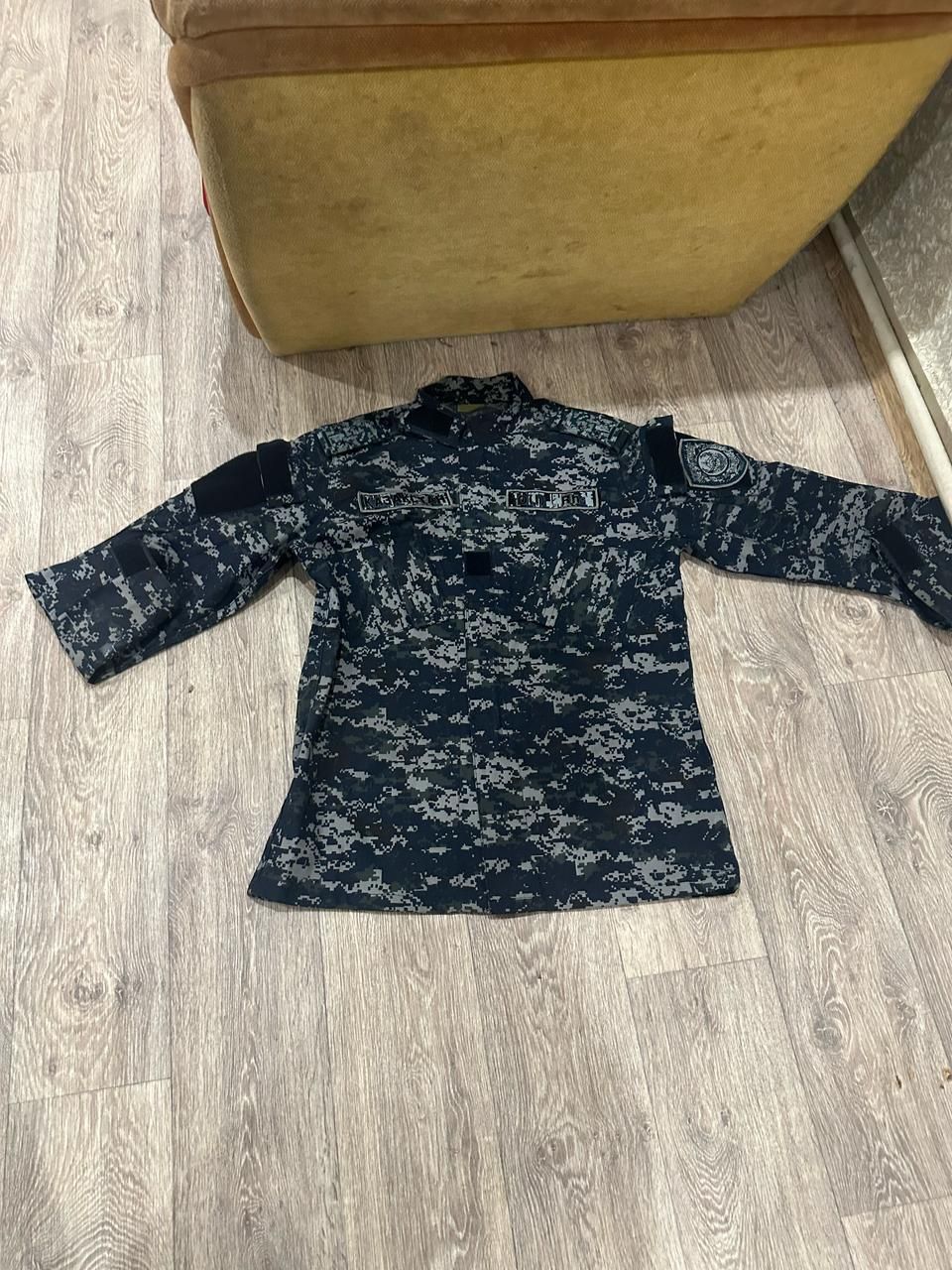 Продам ушанку, форма, бушлат и т.д.