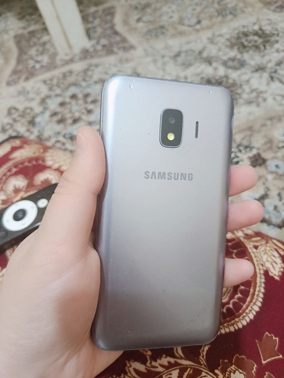 Samsung J2 srochna sotiladi