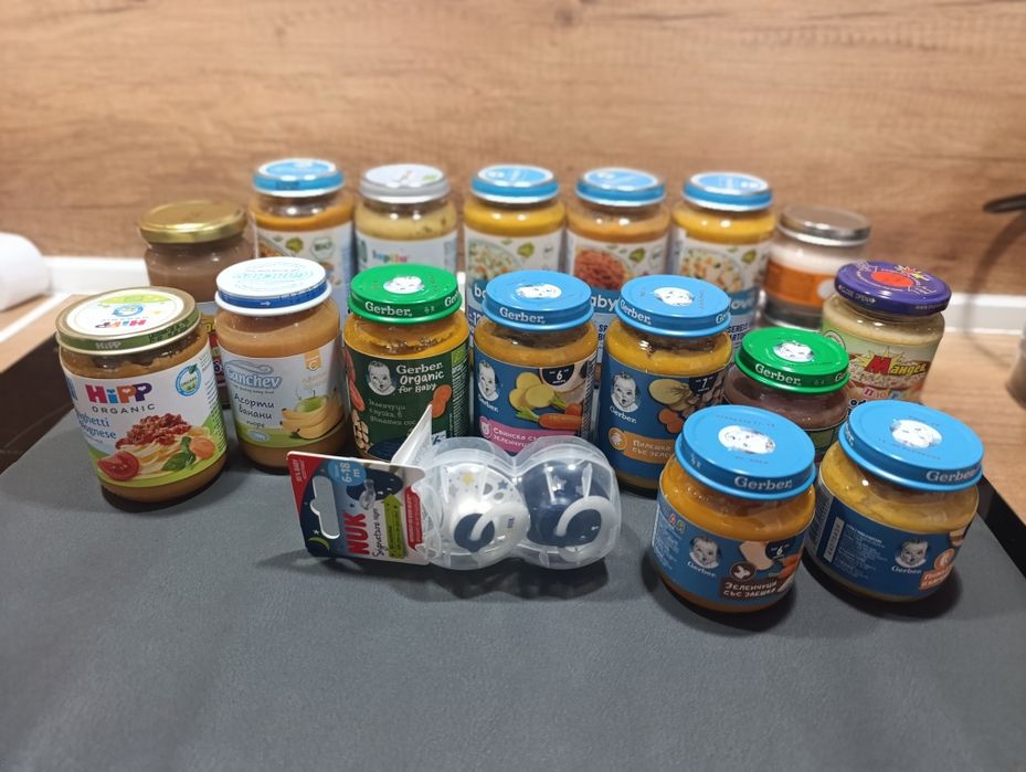 Сет от пюрета различни месеци