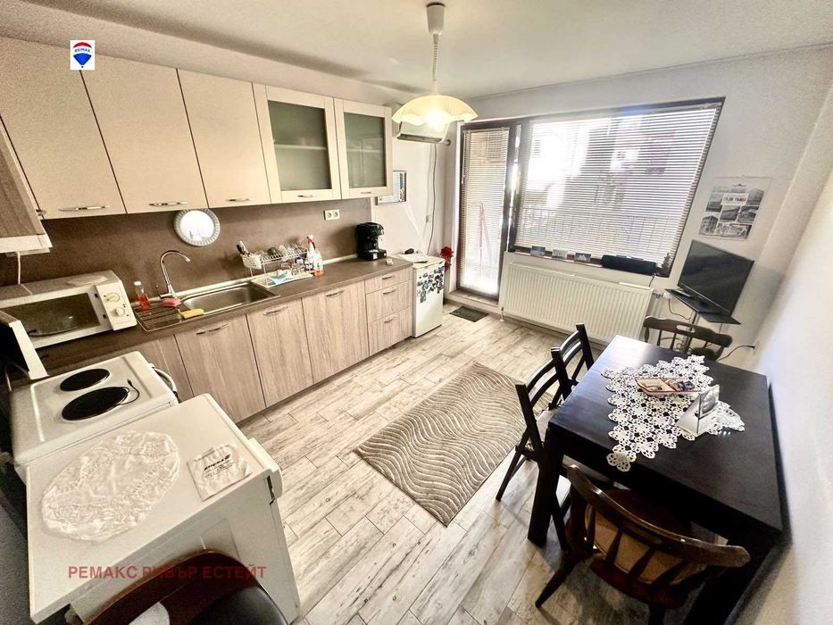 Дава се под наем Двустаен апартамент в Русе, Център - 62 кв.м за 357 € - Снимка #1