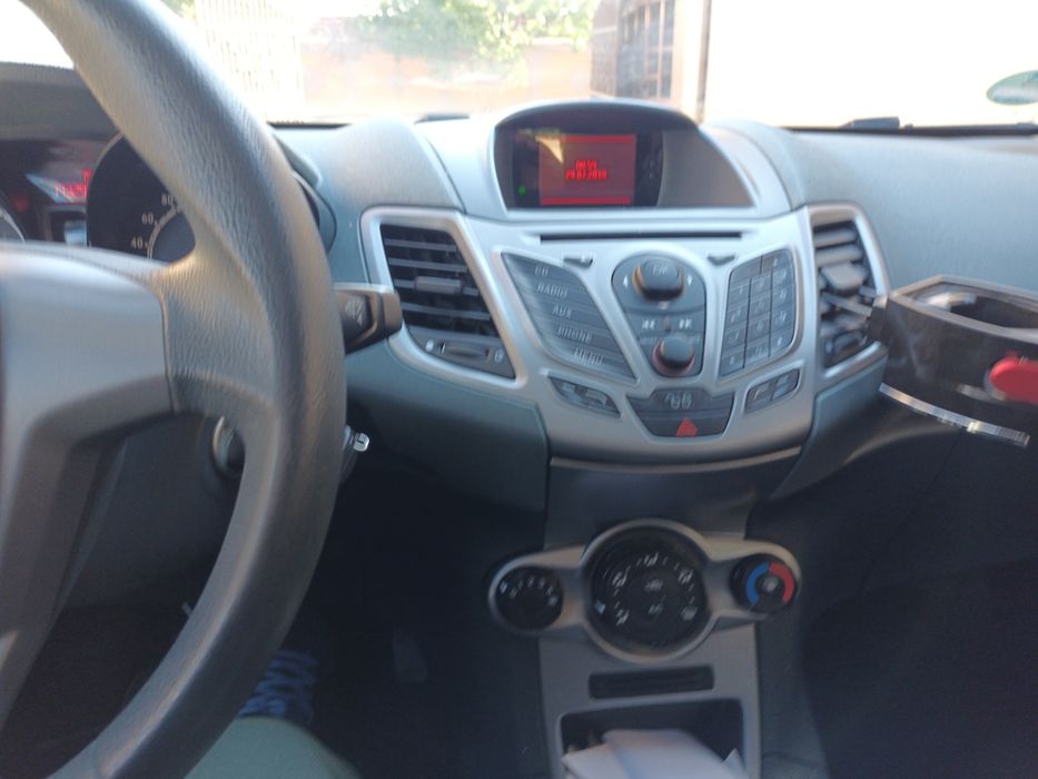 Ford fiesta 2010