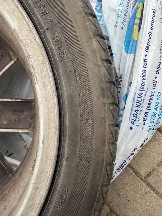 Anvelope Bridgestone Renault vară 4 buc + jante 225/45/R17