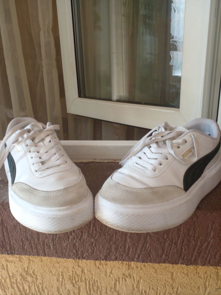 Puma Oslo Maja, femei,, mărimea 39, piele naturală. Preț 120de lei.