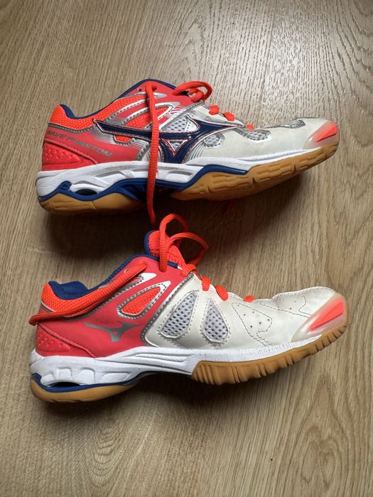 Mizuno wave phantom 36 номер