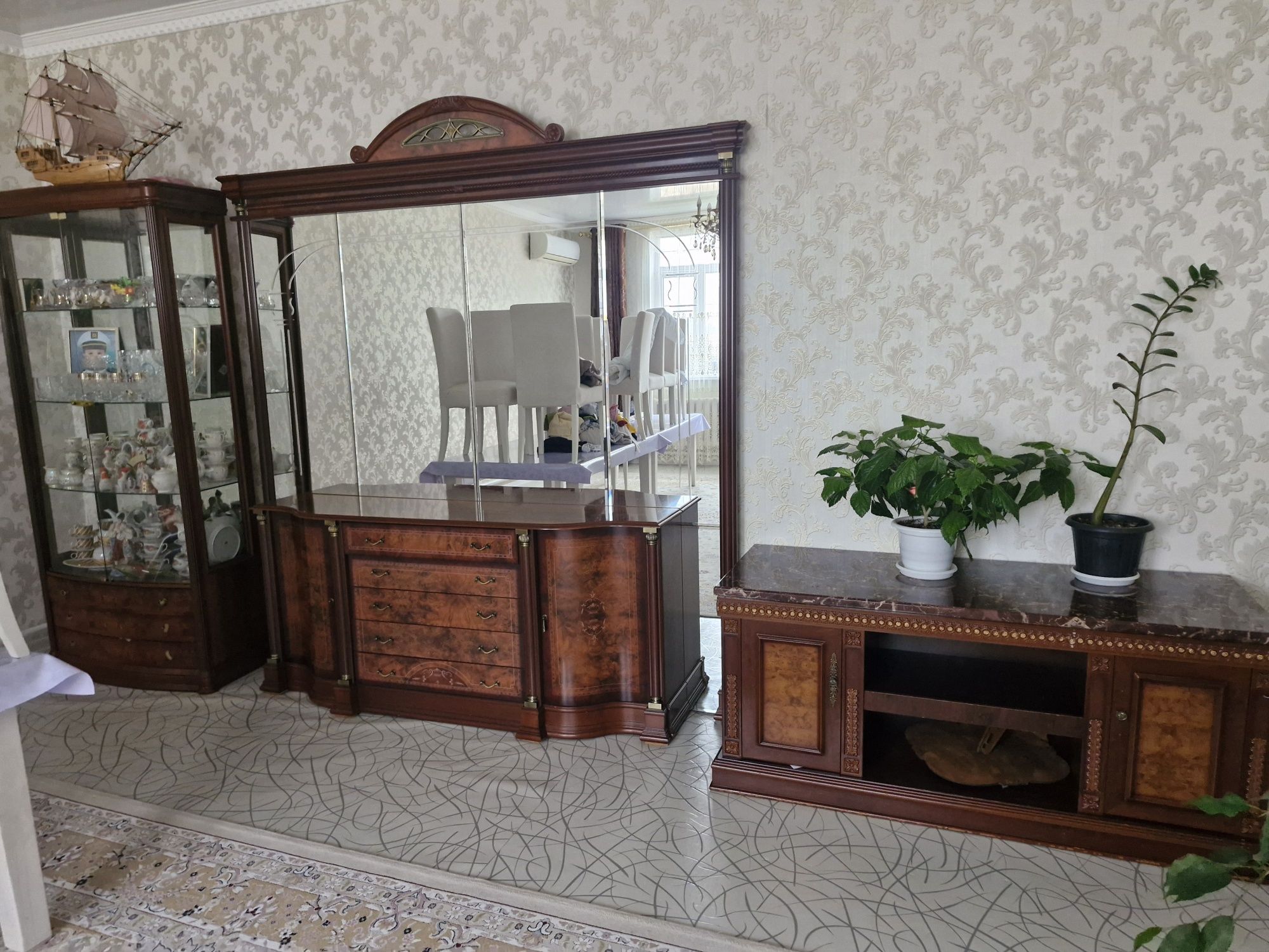 Сервант, комод, тумба